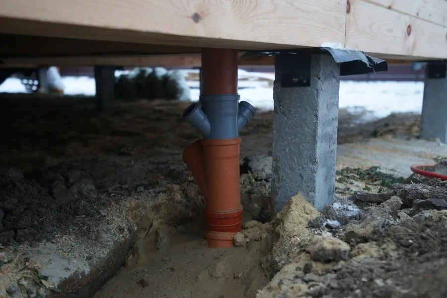 Разводка воды от скважины в дом